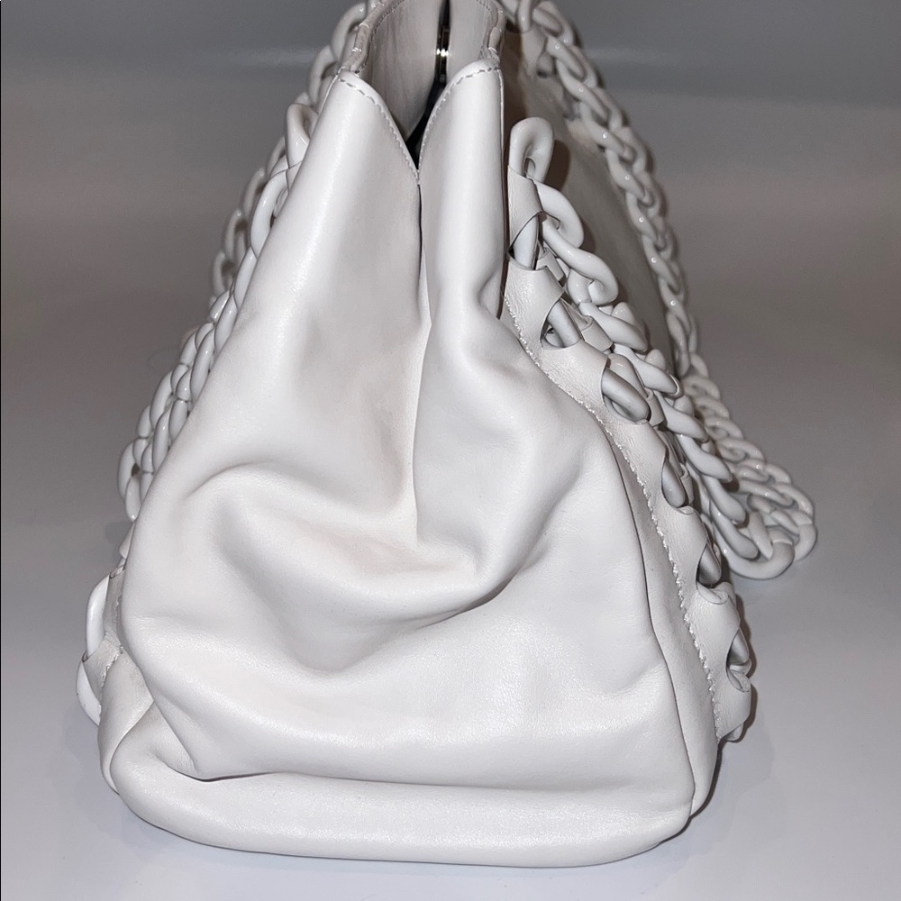 ❤️NWT CHANEL MODERN CHAIN RHODOID WHITE LEATHER TOTE BAG - Picture 11 of 15